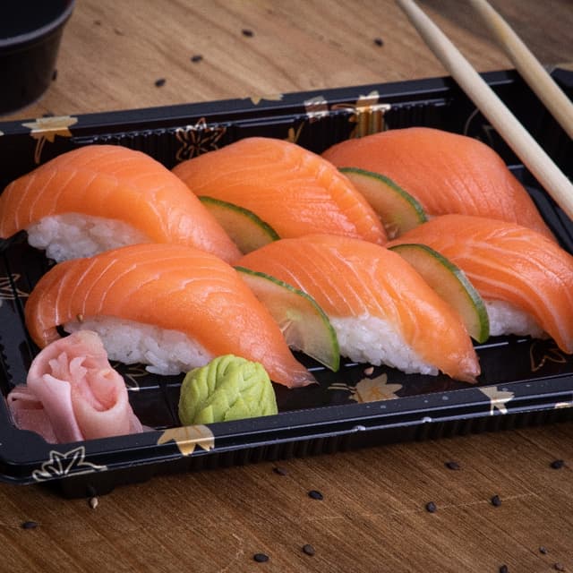 Salmon Nigiri 6 Pieces