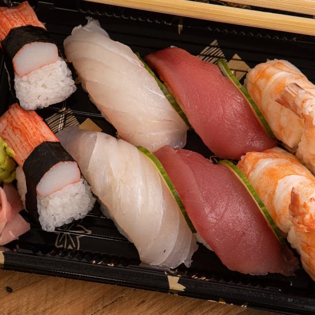 Mix Nigiri Tray 8 Pieces