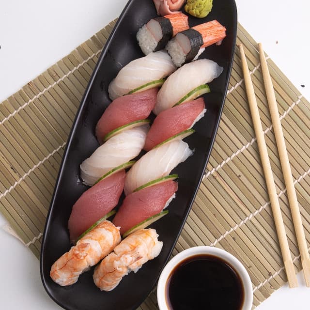 Mix Nigiri Tray 12 Pieces